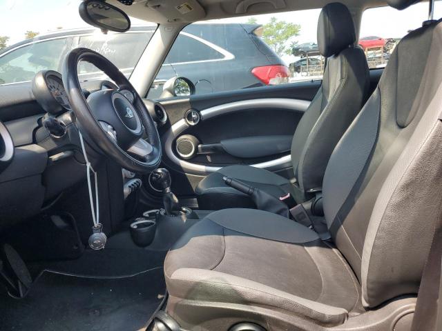 Photo 7 from auction – 2010 MINI COOPER with VIN WMWMF3C52ATZ21805