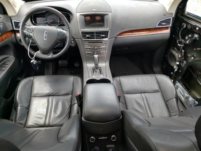 Photo 8 from auction – 2019 LINCOLN MKT with VIN 2LMHJ5AT0KBL02024