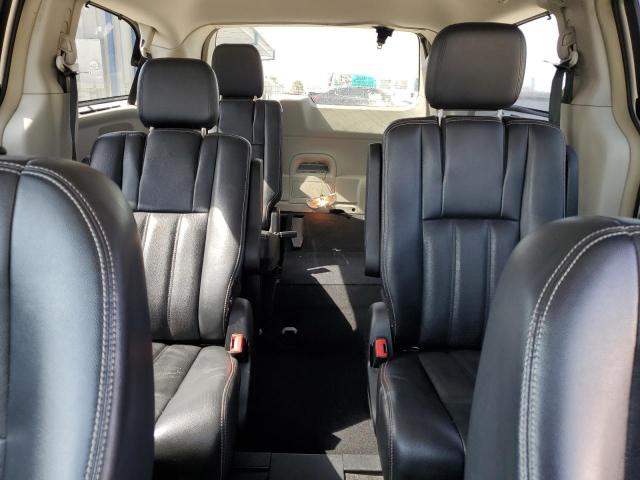 Photo 10 from auction – 2013 CHRYSLER TOWN & COU with VIN 2C4RC1CG3DR615912