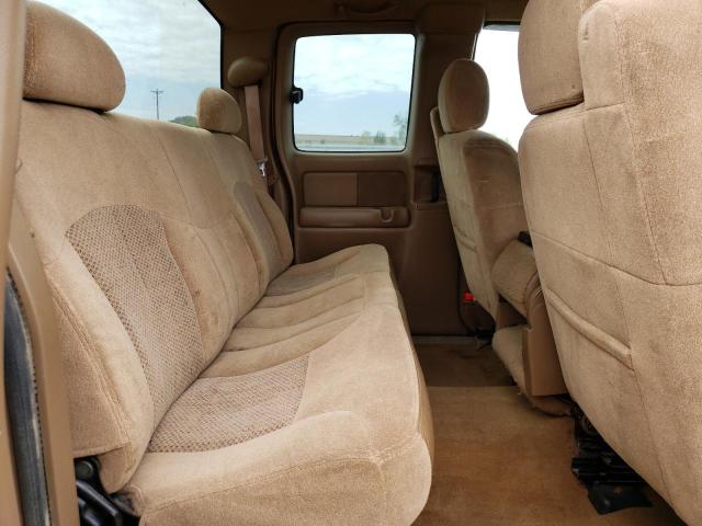 Photo 10 from auction – 2000 CHEVROLET SILVERADO with VIN 1GCEK19T8YE303335