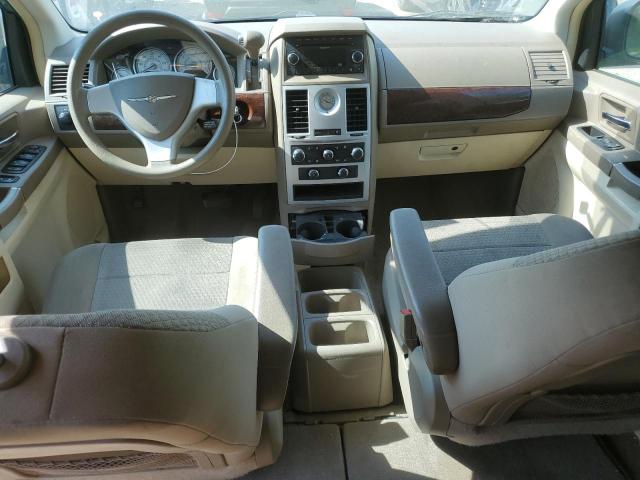 Photo 8 from auction – 2010 CHRYSLER TOWN & COU with VIN 2A4RR4DE2AR198186