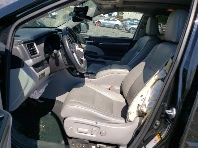 Снимка 7 от търг – 2017 TOYOTA HIGHLANDER с VIN 5TDDZRFH4HS422581