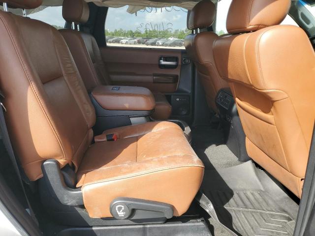 Photo 11 from auction – 2011 TOYOTA SEQUOIA PL with VIN 5TDDW5G11BS049669