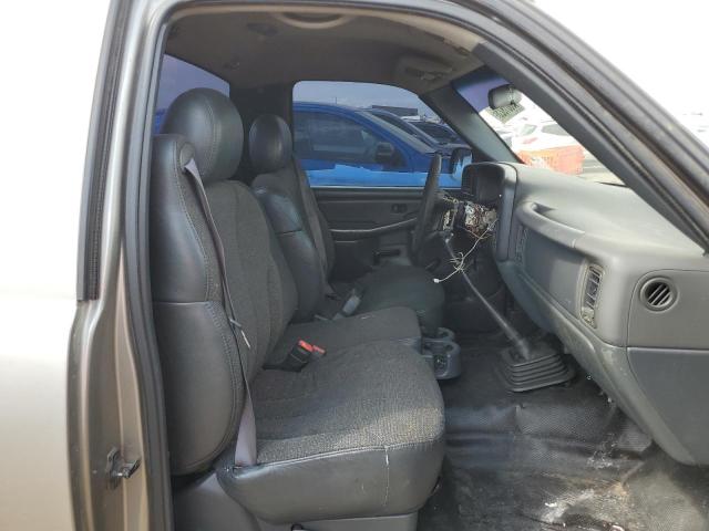 Photo 10 from auction – 2000 CHEVROLET SILVERADO with VIN 1GCEC14W3YZ270980