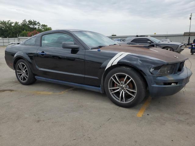 Photo 4 from auction – 2005 FORD MUSTANG with VIN 1ZVFT80N555152777