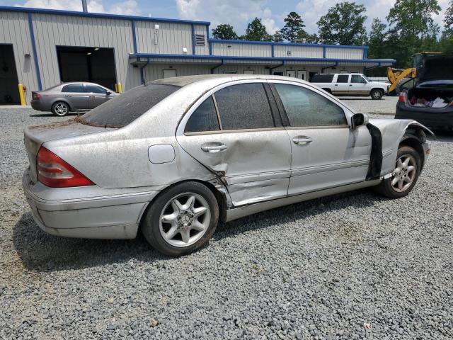 Photo 3 from auction – 2002 MERCEDES-BENZ C-CLASS with VIN WDBRF61J92E003421