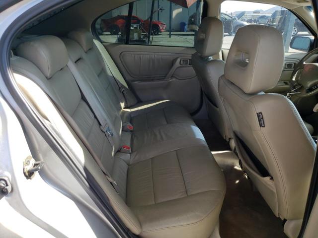 Photo 10 from auction – 2000 INFINITI G20 with VIN JNKCP11A4YT305838
