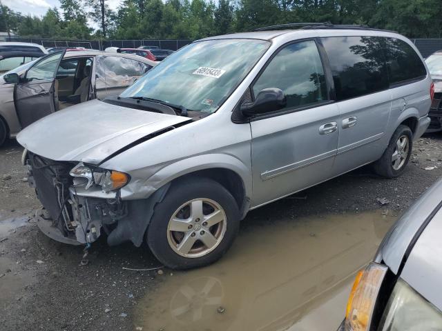 DODGE GRAND CARA 2005 with VIN 2D4GP44L05R346913 - Photo from auction