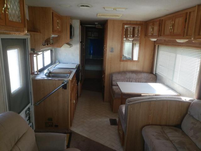 Photo 6 from auction – 1995 COACH MOTORHOME with VIN 3FCMF53G0SJA11684