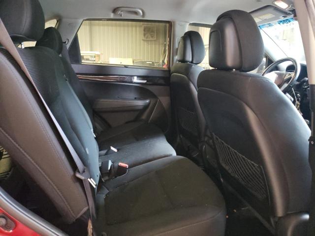 Photo 11 from auction – 2015 KIA SORENTO LX with VIN 5XYKTDA62FG614853