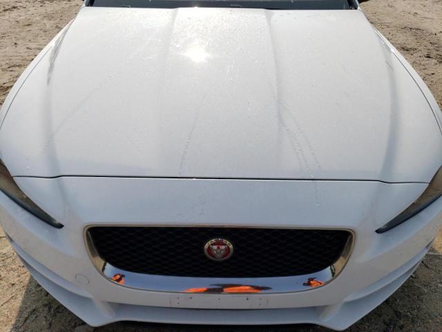 Photo 11 from auction – 2019 JAGUAR XE with VIN SAJAR4FX7KCP43893