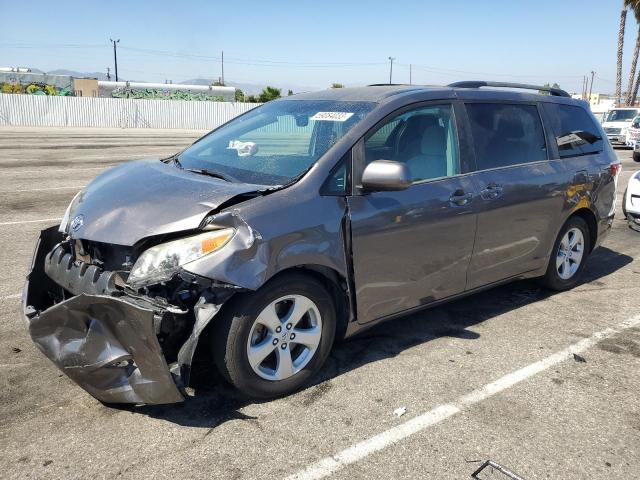 Photo 1 from auction – 2015 TOYOTA SIENNA LE with VIN 5TDKK3DC3FS558956