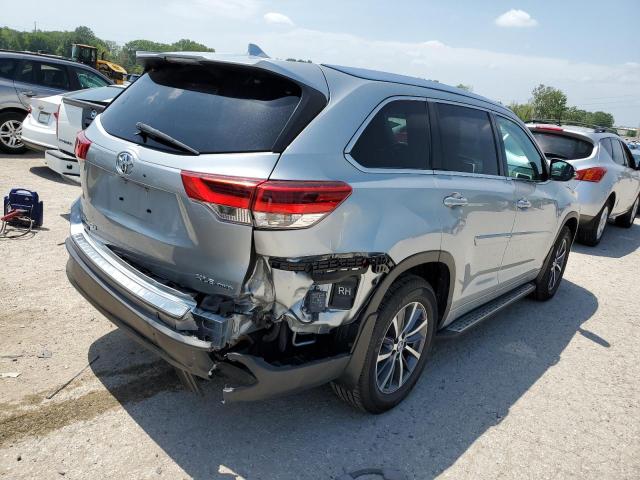 Photo 3 from auction – 2018 TOYOTA HIGHLANDER with VIN 5TDJZRFH5JS548389