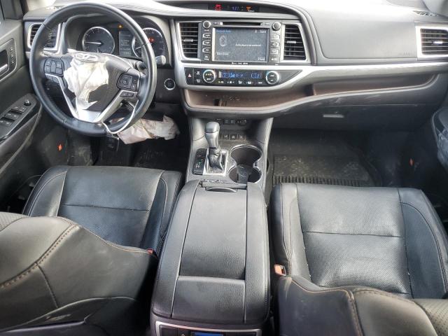 Photo 8 from auction – 2018 TOYOTA HIGHLANDER with VIN 5TDDZRFH2JS913527