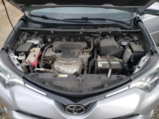 Photo 11 from auction – 2017 TOYOTA RAV4 XLE with VIN 2T3RFREV5HW641800