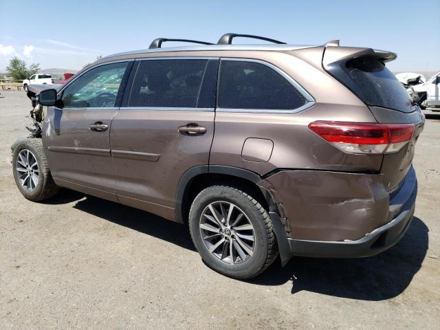 Photo 2 from auction – 2018 TOYOTA HIGHLANDER with VIN 5TDJZRFH9JS816330