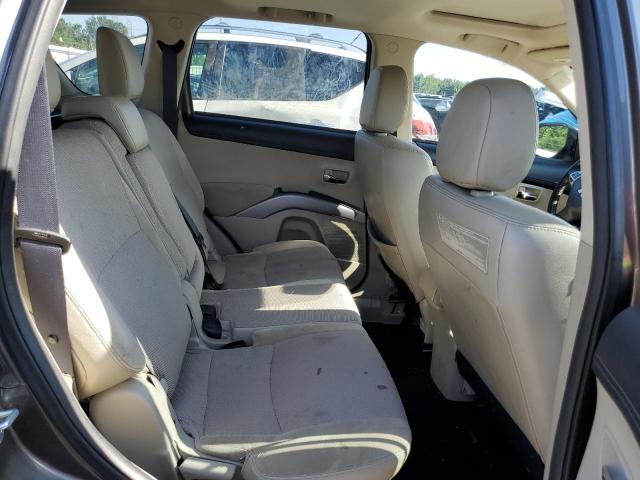 Photo 11 from auction – 2012 MITSUBISHI OUTLANDER with VIN JA4AS3AW3CU012296