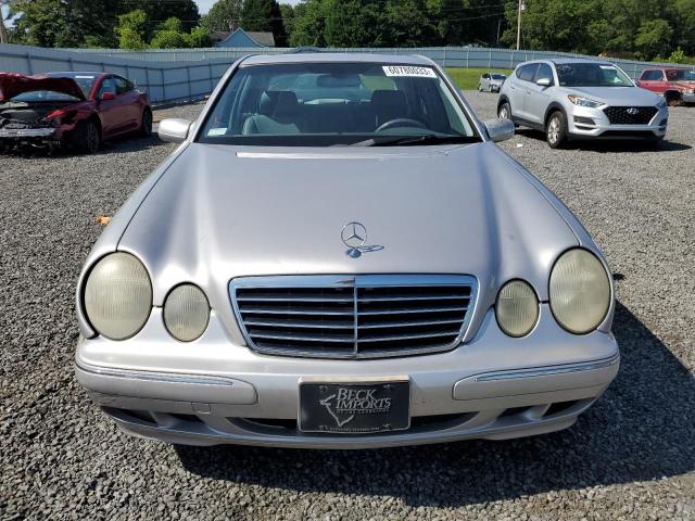Photo 5 from auction – 2002 MERCEDES-BENZ E 320 with VIN WDBJF65J82B456695