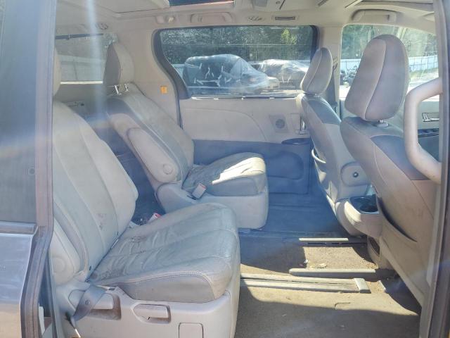 Photo 11 from auction – 2012 TOYOTA SIENNA XLE with VIN 5TDDK3DCXCS043571