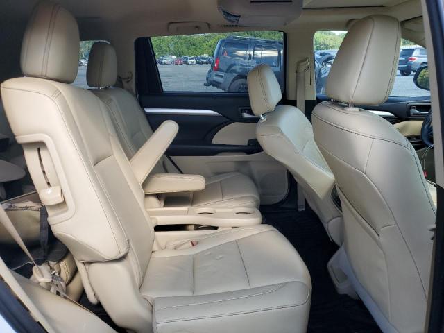Photo 11 from auction – 2016 TOYOTA HIGHLANDER with VIN 5TDJKRFH1GS305773