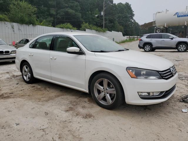 Photo 4 from auction – 2015 VOLKSWAGEN PASSAT S with VIN 1VWAT7A36FC086299