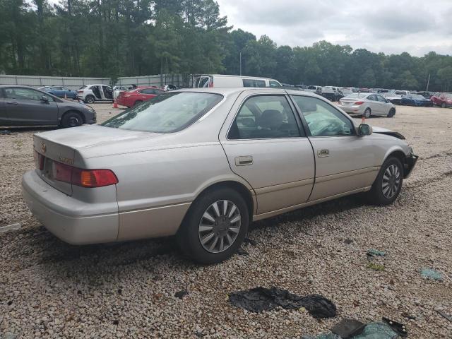 Photo 3 from auction – 2000 TOYOTA CAMRY CE with VIN 4T1BG22K7YU962679