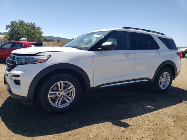 FORD EXPLORER X 2023 with VIN 1FMSK7DH0PGA57842 - Photo from auction