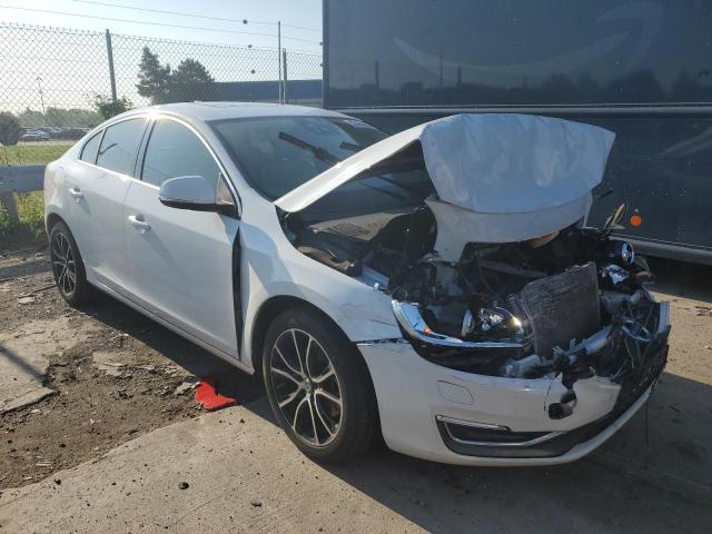 Photo 4 from auction – 2015 VOLVO S60 PLATIN with VIN YV140MFM0F2337598
