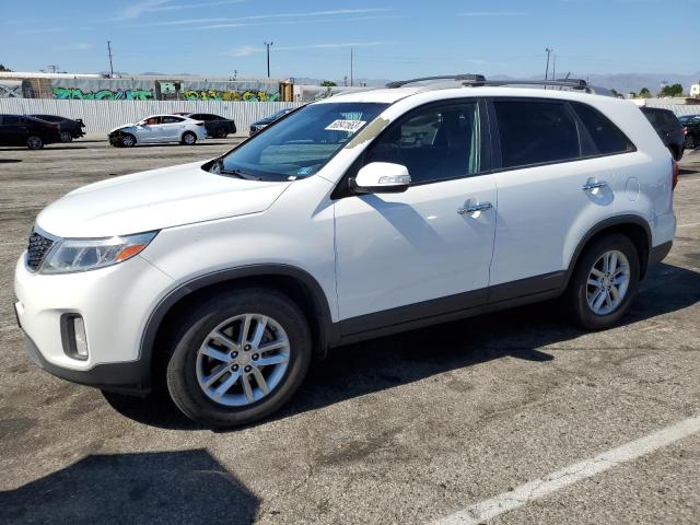 KIA SORENTO LX 2015 with VIN 5XYKT4A63FG562665 - Photo from auction