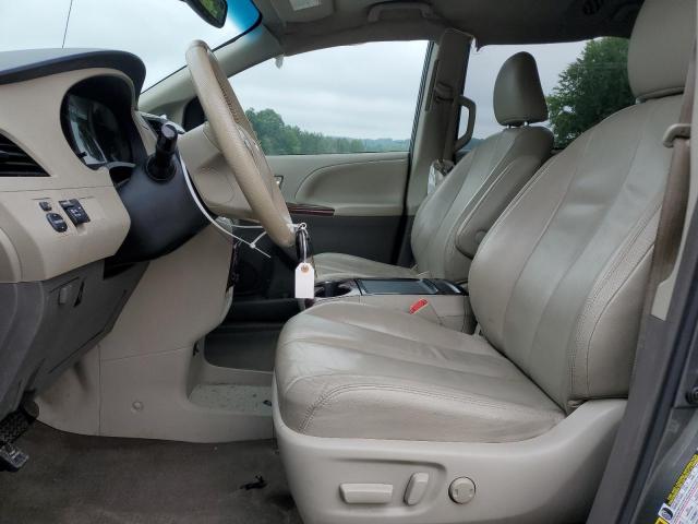 Photo 7 from auction – 2012 TOYOTA SIENNA XLE with VIN 5TDYK3DC0CS274237