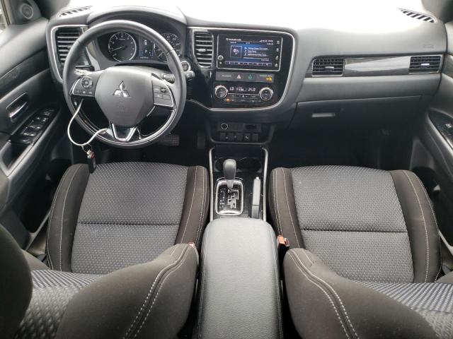 Photo 8 from auction – 2018 MITSUBISHI OUTLANDER with VIN JA4AD3A31JZ026522