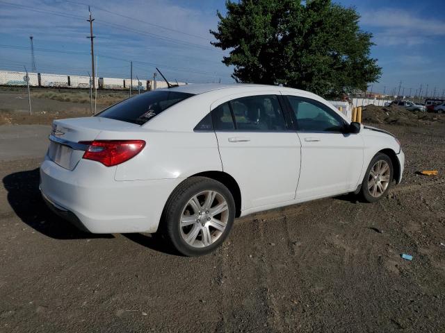 Photo 3 from auction – 2013 CHRYSLER 200 TOURIN with VIN 1C3CCBBB4DN735186