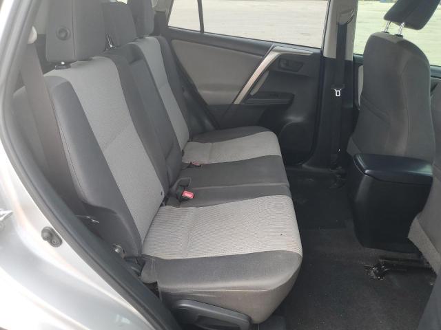 Photo 11 from auction – 2015 TOYOTA RAV4 LE with VIN JTMZFREV2FD055419