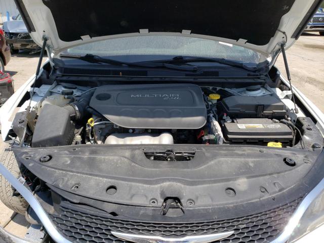 Снимка 11 от търг – 2015 CHRYSLER 200 LIMITE с VIN 1C3CCCAB3FN663844