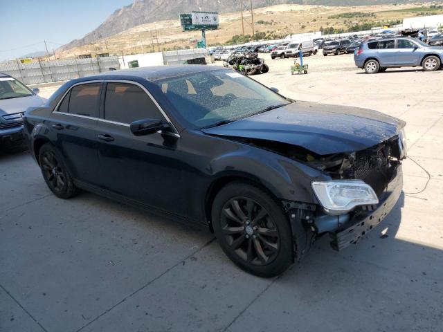 Снимка 4 от търг – 2016 CHRYSLER 300 LIMITE с VIN 2C3CCARG0GH238984