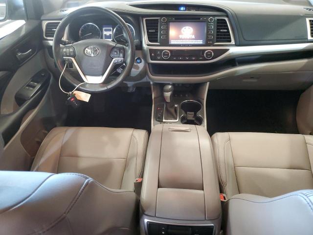Photo 8 from auction – 2017 TOYOTA HIGHLANDER with VIN 5TDJZRFH0HS430468