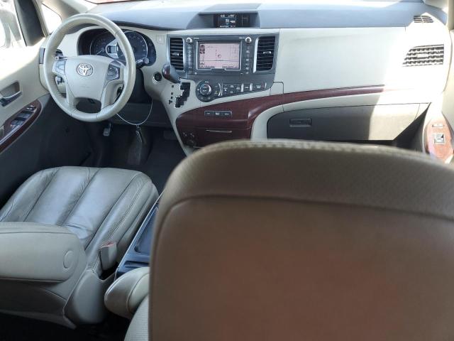 Photo 8 from auction – 2011 TOYOTA SIENNA XLE with VIN 5TDYK3DC2BS080811