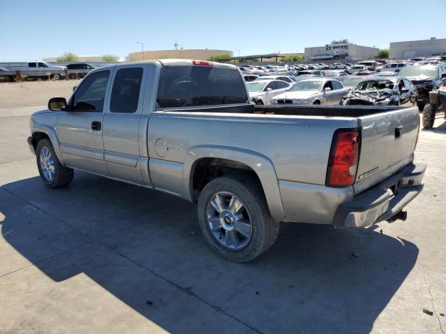 Photo 2 from auction – 2004 CHEVROLET SILVERADO with VIN 2GCEK19T041251243