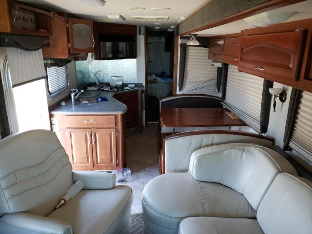 Photo 6 from auction – 2001 FLEE PACE ARROW with VIN 1FCNF53S710A19046