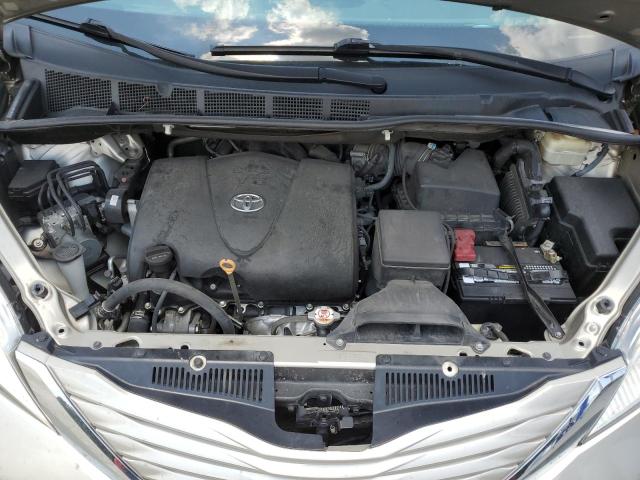 Photo 12 from auction – 2017 TOYOTA SIENNA LE with VIN 5TDKZ3DC1HS883720