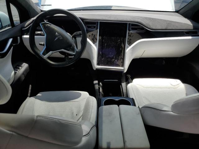 Photo 8 from auction – 2017 TESLA MODEL X with VIN 5YJXCAE21HF035536
