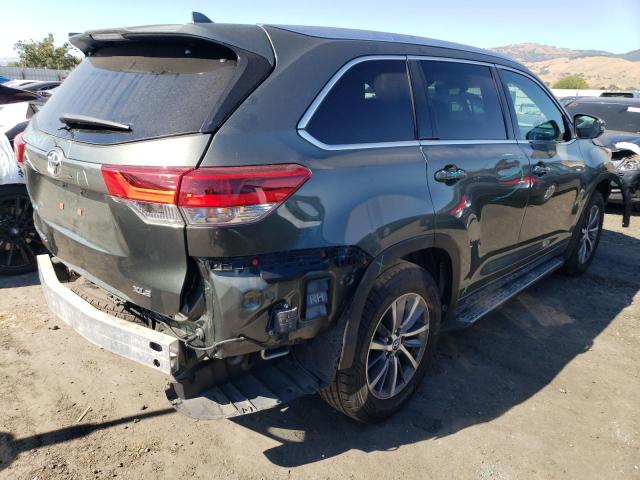 Photo 3 from auction – 2018 TOYOTA HIGHLANDER with VIN 5TDJZRFH8JS891388