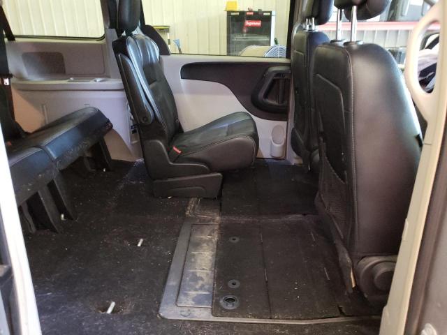 Photo 10 from auction – 2014 CHRYSLER TOWN & COU with VIN 2C4RC1BG7ER218559