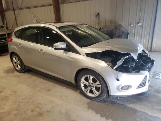 Foto 4 de la subasta – 2014 FORD FOCUS SE con VIN 1FADP3K29EL178465