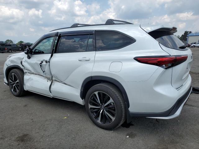 Photo 2 from auction – 2022 TOYOTA HIGHLANDER with VIN 5TDLZRBH3NS178371