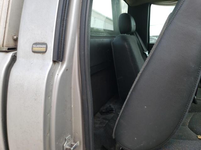 Photo 10 from auction – 2005 CHEVROLET SILVERADO with VIN 1GCEK14Z85Z191877