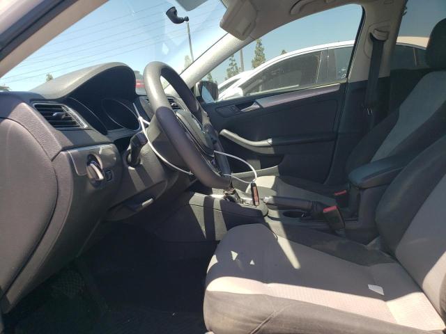 Photo 7 from auction – 2018 VOLKSWAGEN JETTA S with VIN 3VW2B7AJ3JM237399