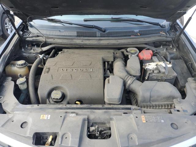 Photo 11 from auction – 2017 LINCOLN MKT with VIN 2LMHJ5NK6HBL00188