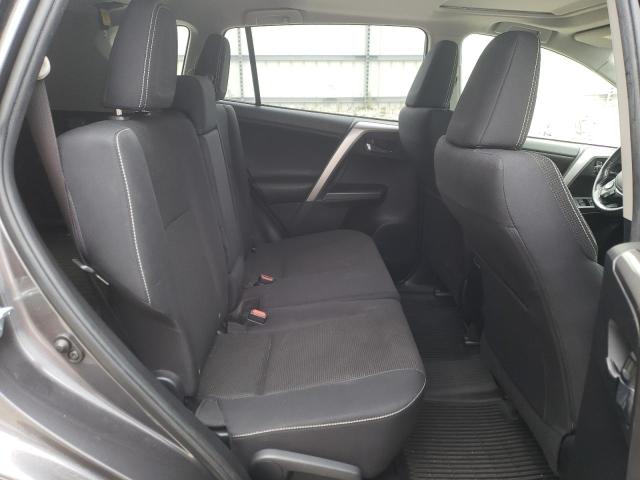 Photo 10 from auction – 2017 TOYOTA RAV4 XLE with VIN JTMRFREV4HJ133008