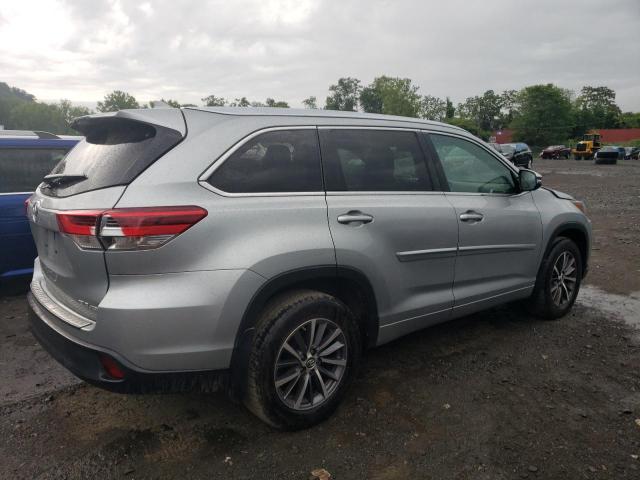 Photo 3 from auction – 2018 TOYOTA HIGHLANDER with VIN 5TDJZRFH0JS525604